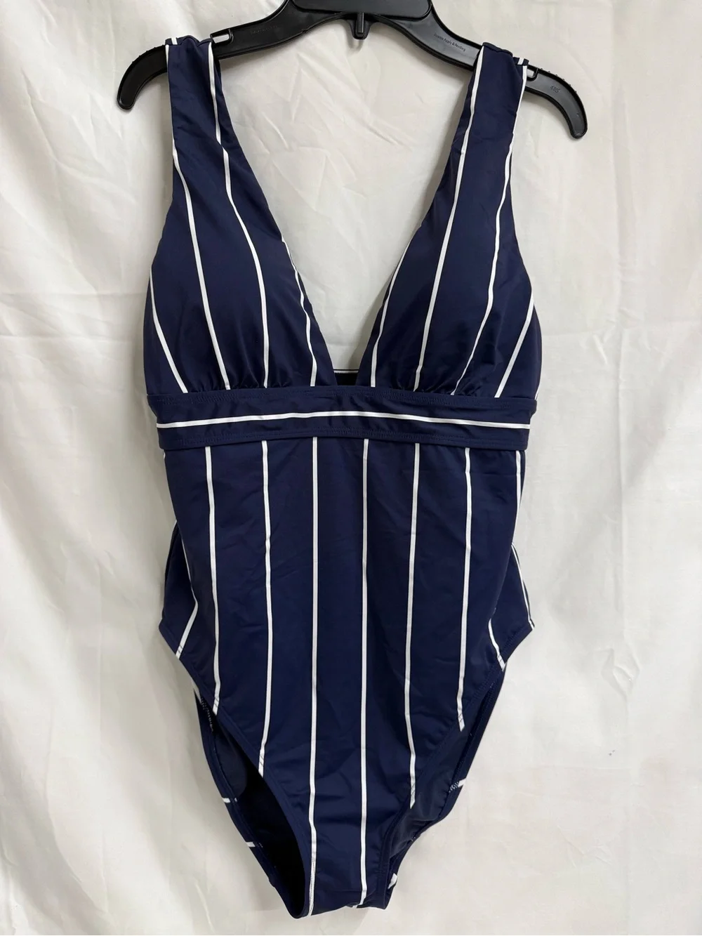 Lauren Ralph Lauren Women's Striped V-Neck One-Piece Swimsuit/Navy. US 10. R9B